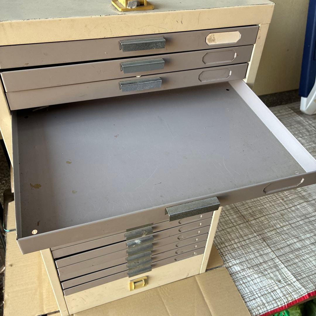 昭和レトロ　スチール製書類整理ケース 20引出