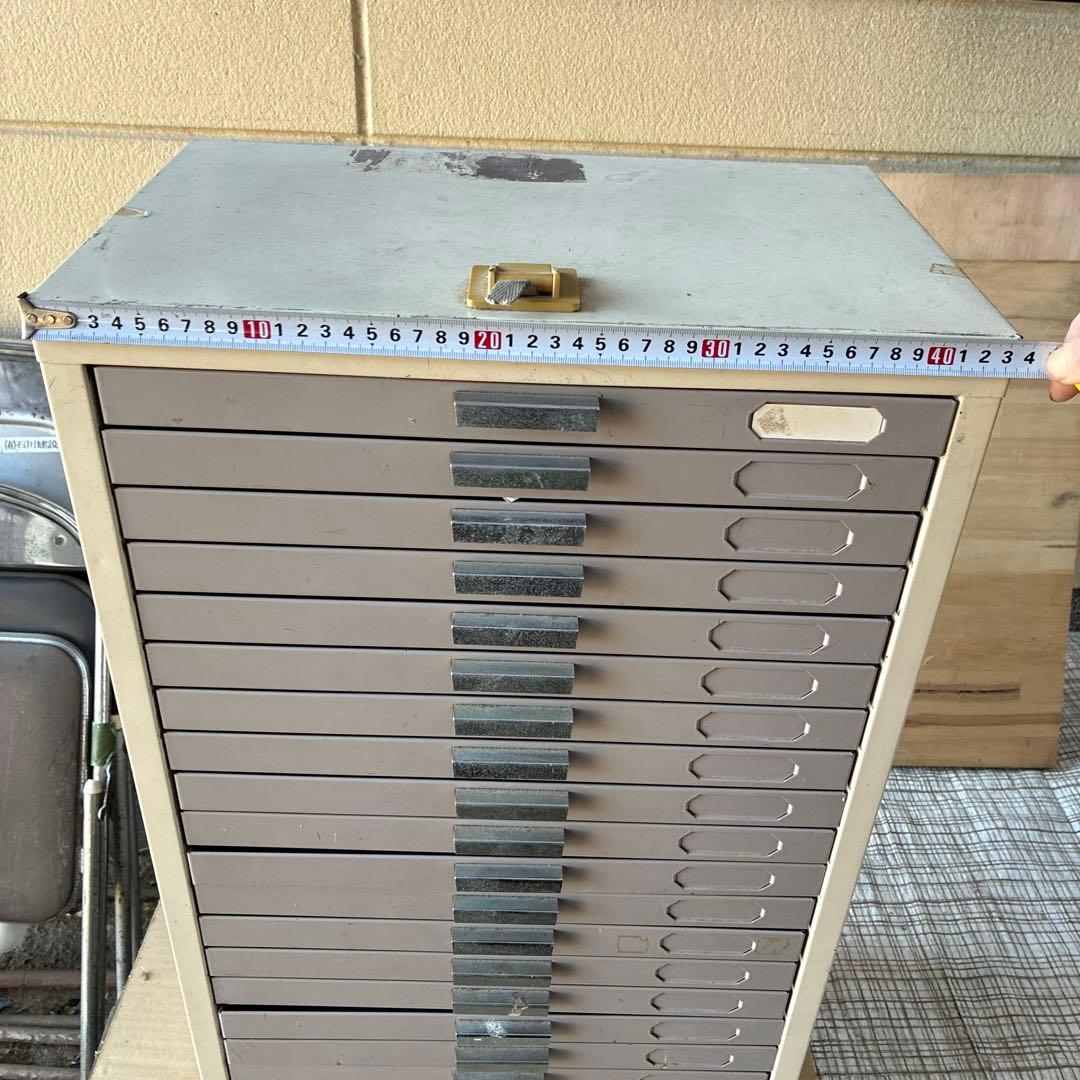 昭和レトロ　スチール製書類整理ケース 20引出