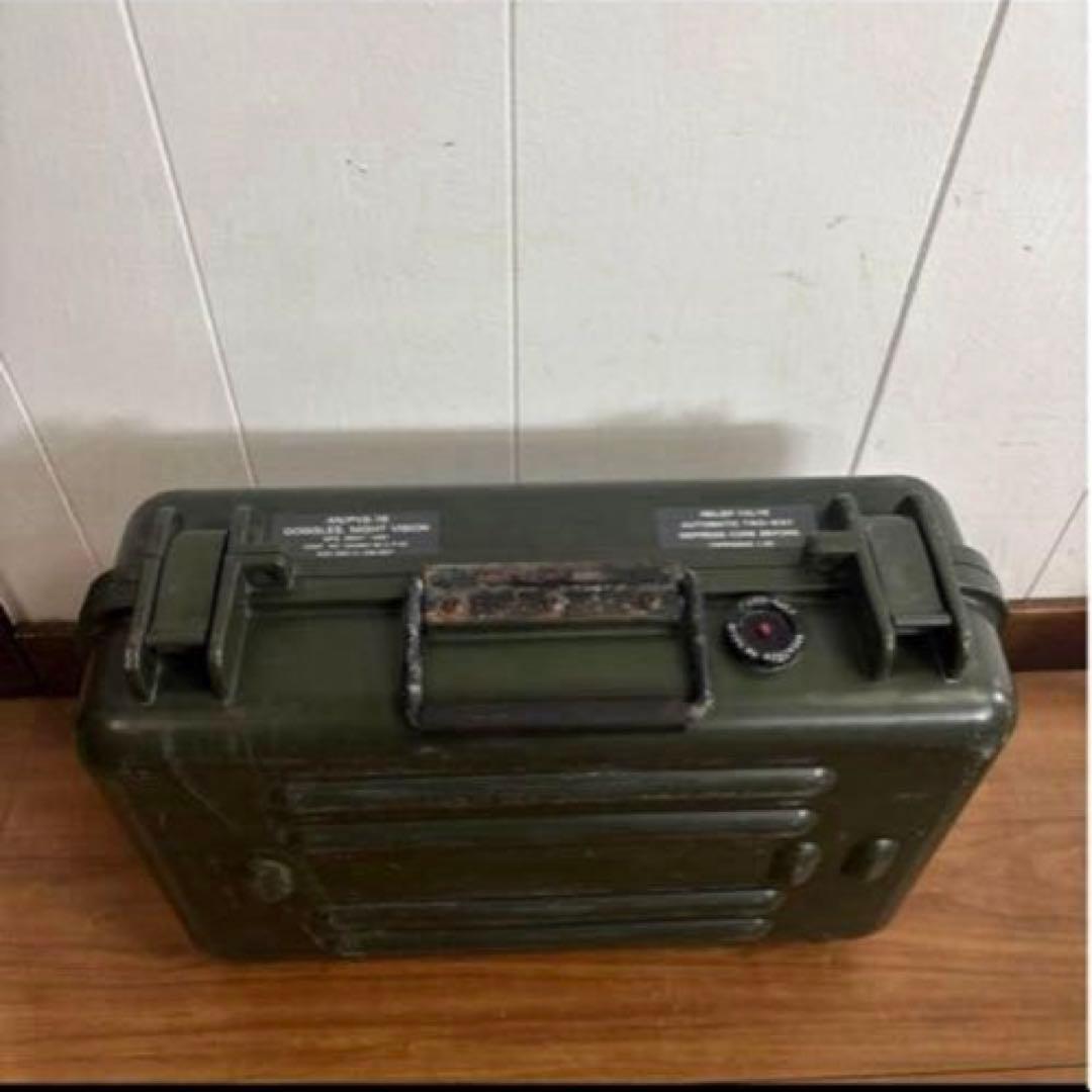 米軍　実物　AN/PVS−7B NIGHT VISION CASE 送料無料
