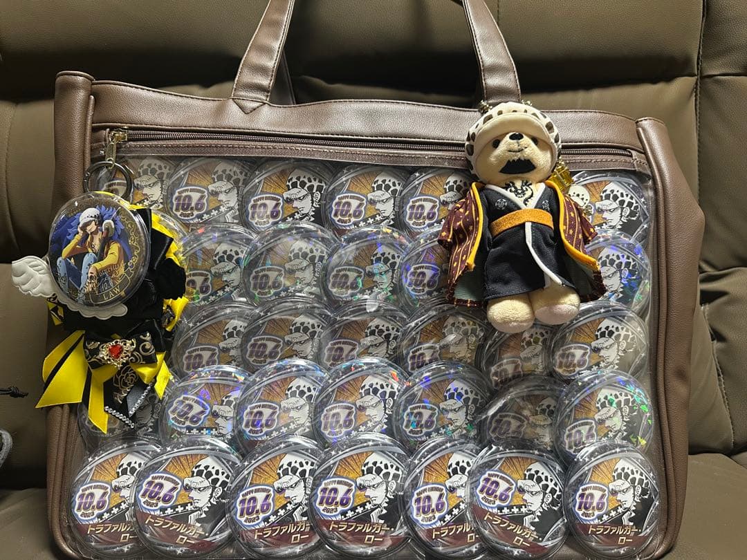 トラファルガー・ロー A3 痛バッグ