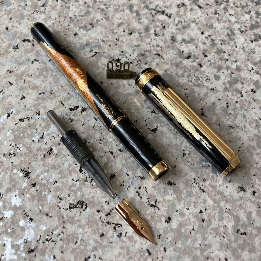 #090 オーバーホール済み 万年筆 PLATINUM 蒔絵 赤富士18k