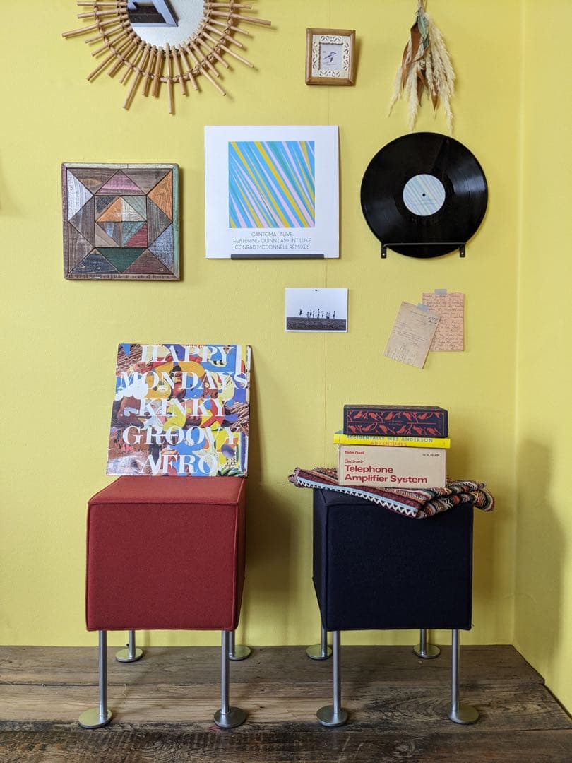 【SALE】キューブ型スツール （赤・レッド）