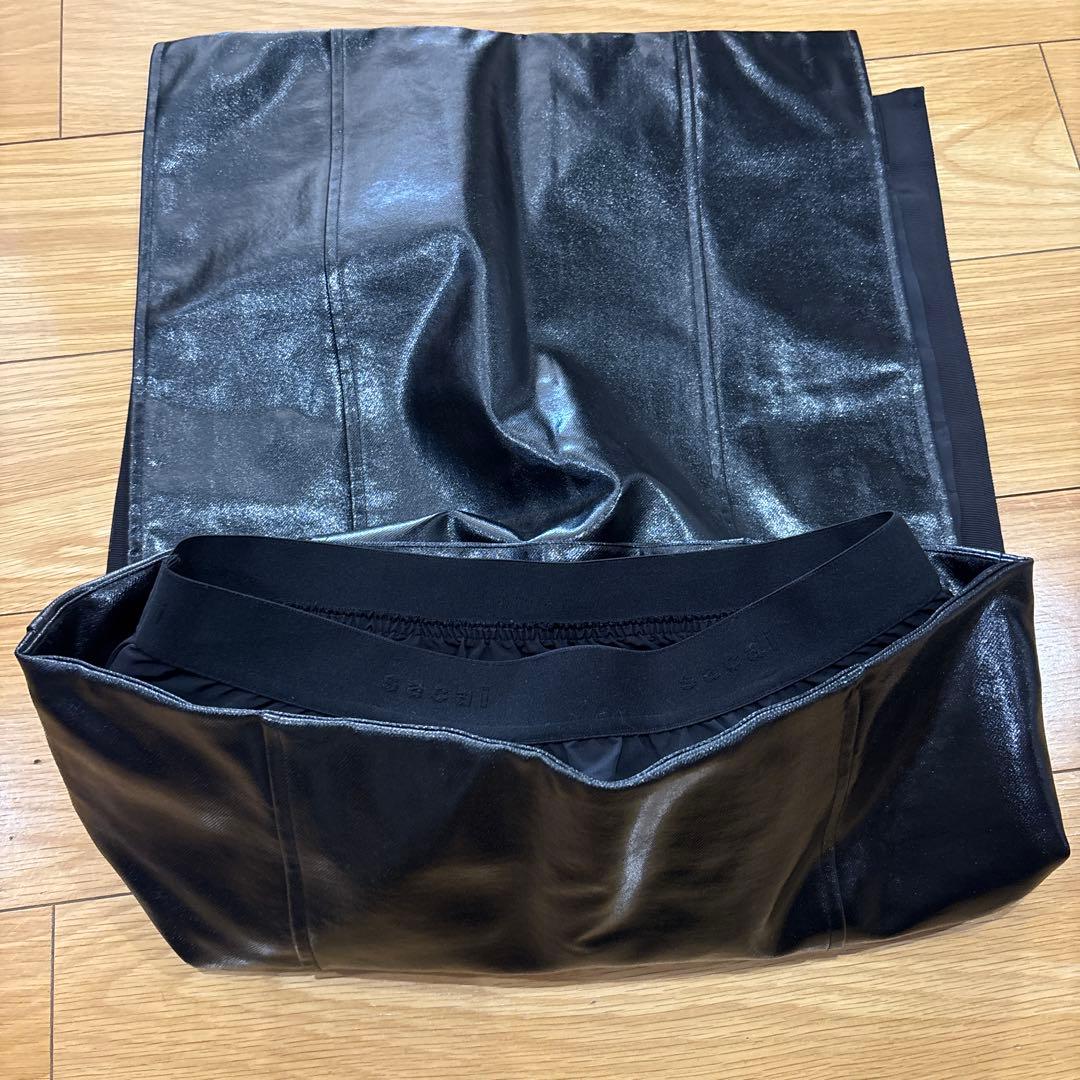 サカイ Sacai コーティングウール スリット パテント スカート ブラック