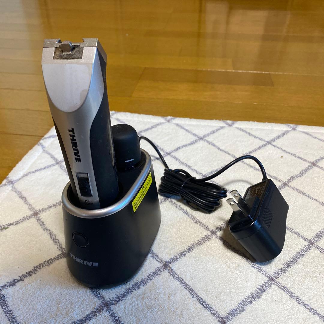 THRIVE 充電式バリカン MODEL 556
