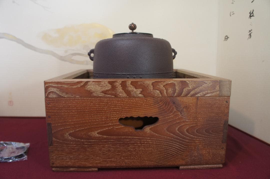 Cle様☆美品 桑色置炉 在銘 万代屋釜 置炉用600W 炭型 電熱器送料込み