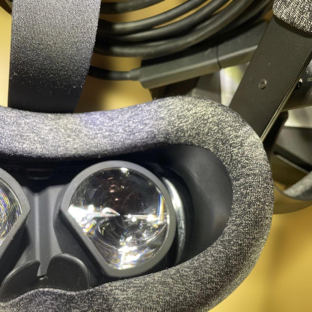 未使用に近い　VALVE INDEX VRヘッドセットと付属ケーブル