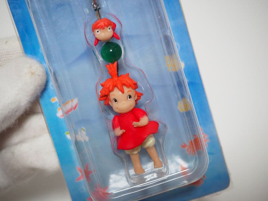 希少　崖の上のポニョ　ぶらりん　ストラップ　天然石　ジブリ