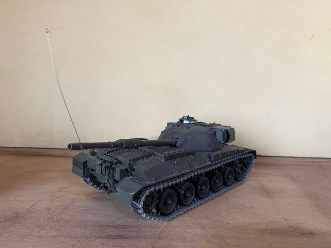 【O-1965】タミヤ チーフテン 1/25 戦車 ラジコン 車種不明 ジャンク