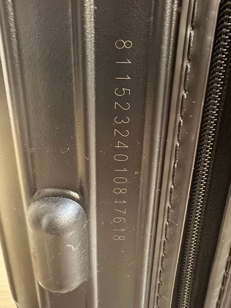 rimowaリモワ サルサ マットブラック 32L 4輪　美品 マイリモワ登録済