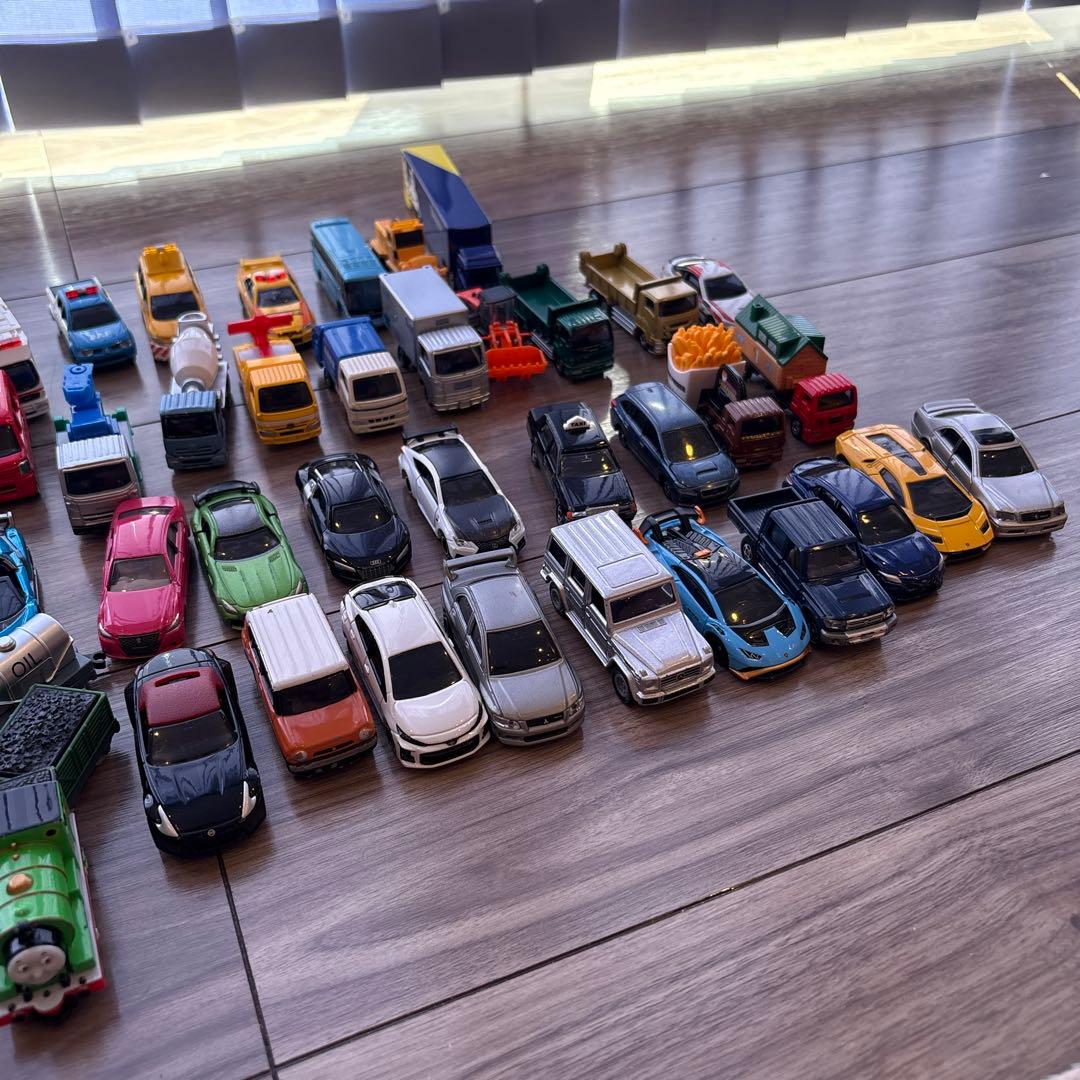 ミニカーセット トミカ 70台以上 引退品 ディズニー まとめ売り