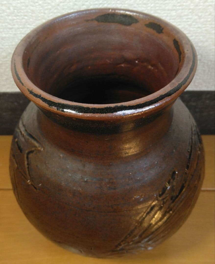 人間国宝 金城次郎 壷屋焼 黒花瓶 栞 共箱 美品完品 魚紋2 大珍品 希少品