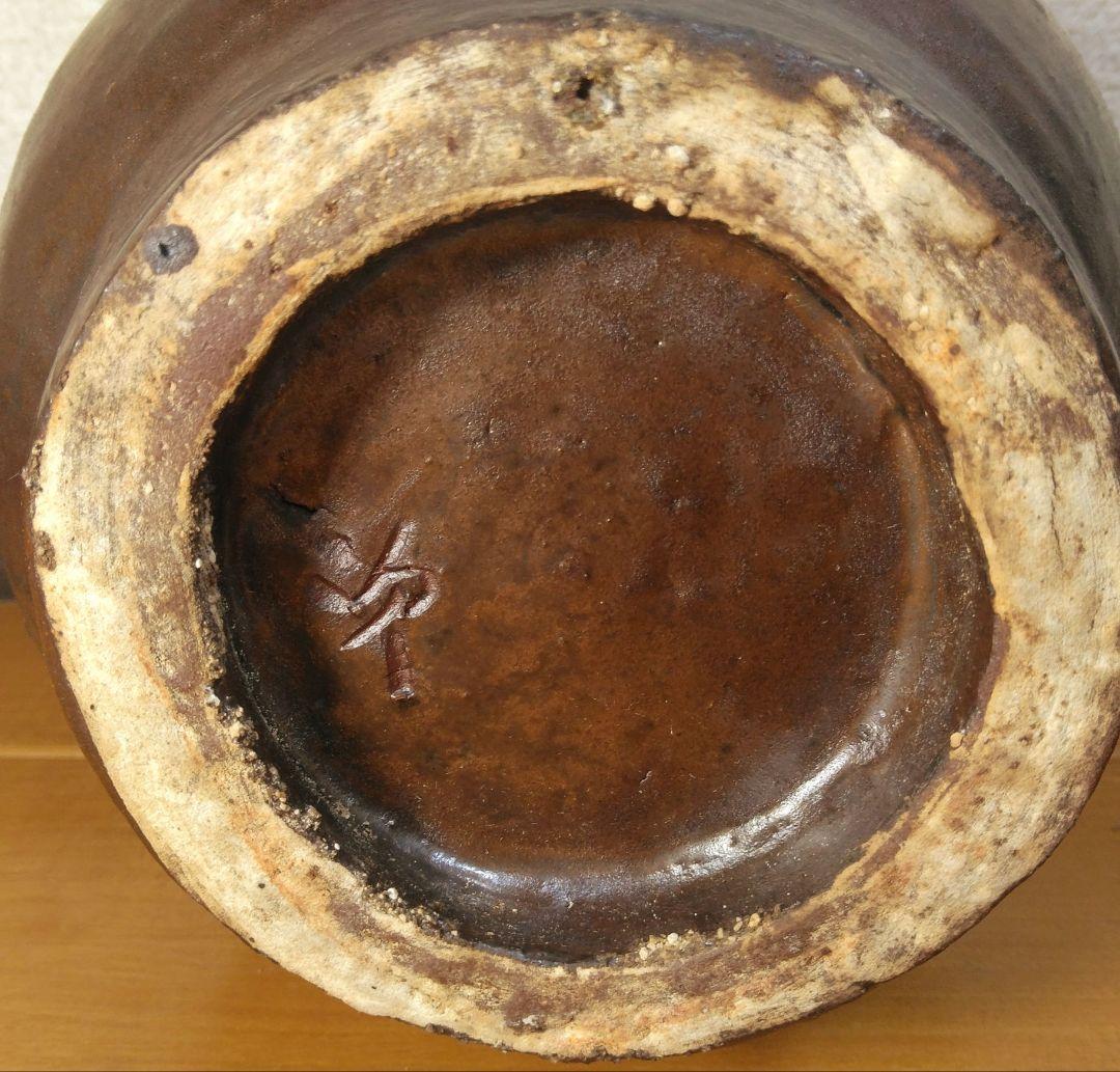 人間国宝 金城次郎 壷屋焼 黒花瓶 栞 共箱 美品完品 魚紋2 大珍品 希少品