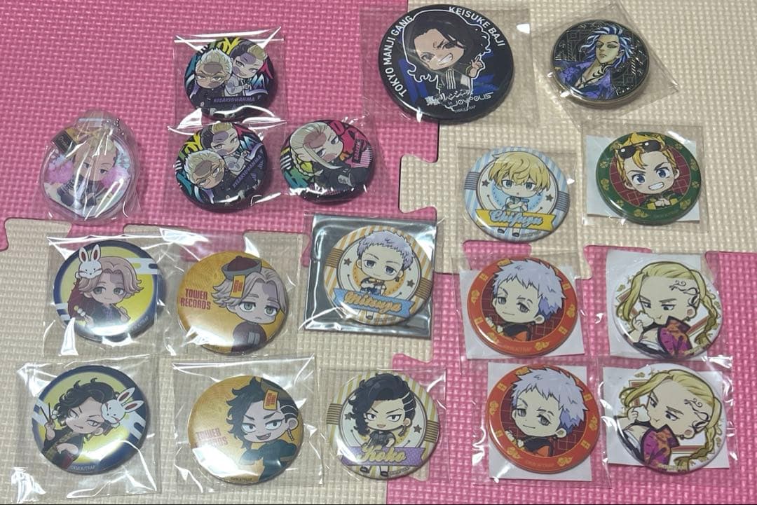 東京リベンジャーズ　グッズ　85個　まとめ　アクスタ　アクキー　缶バッジ