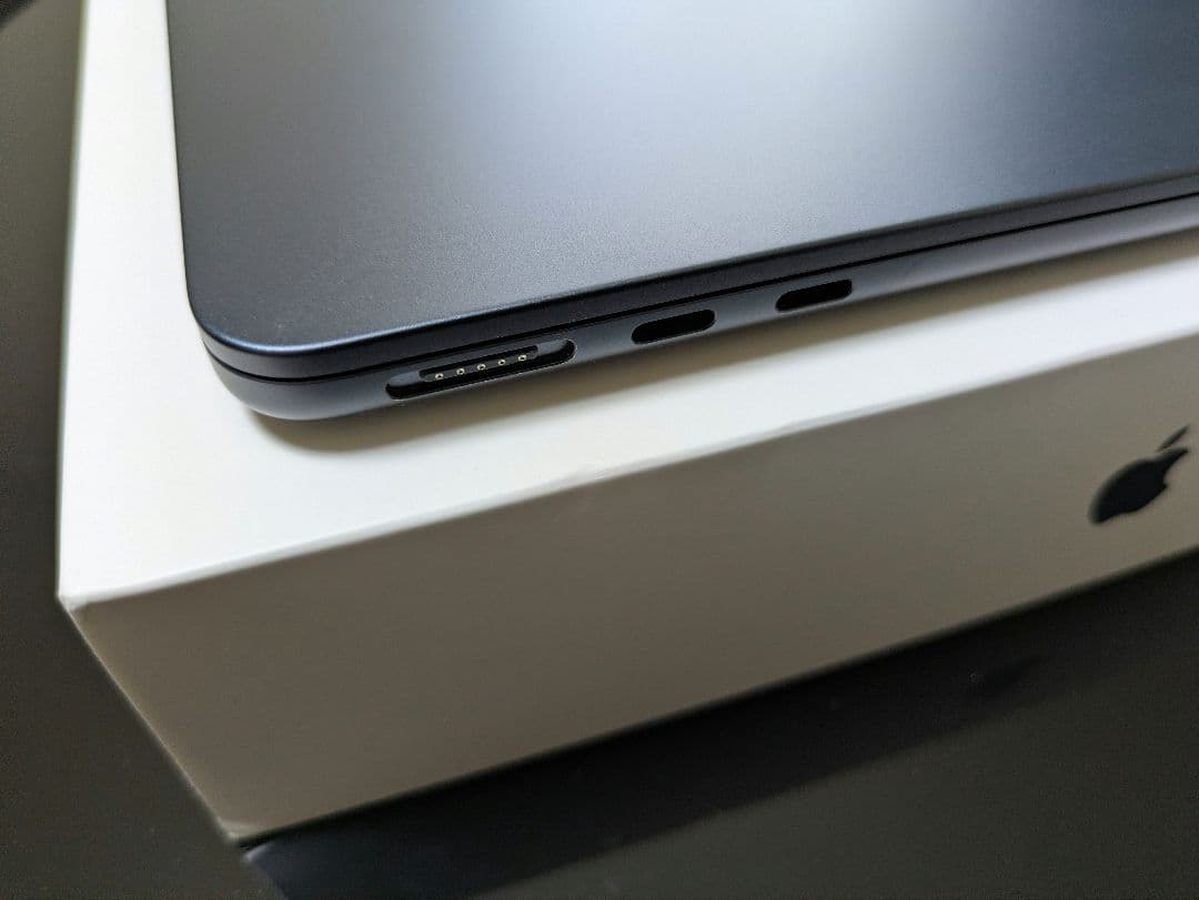 MacBook Air M2 8GB/256GB ミッドナイト