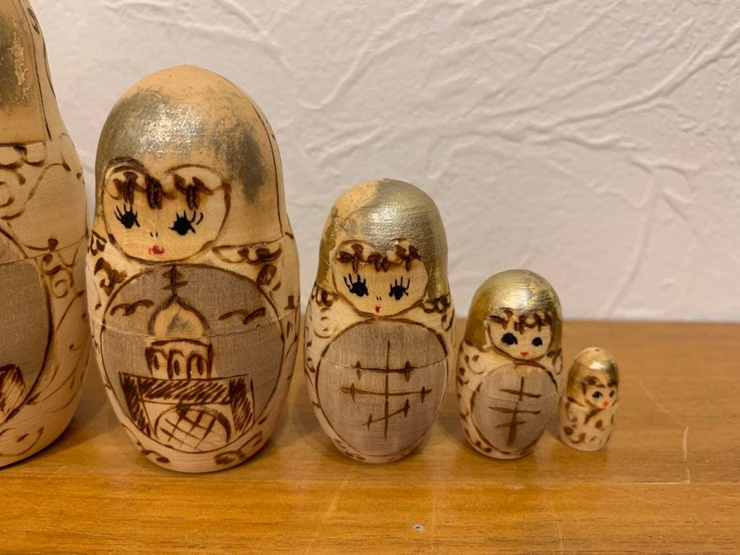 k0817-03★マトリョーシカ 金色彩色 工芸品 ロシア