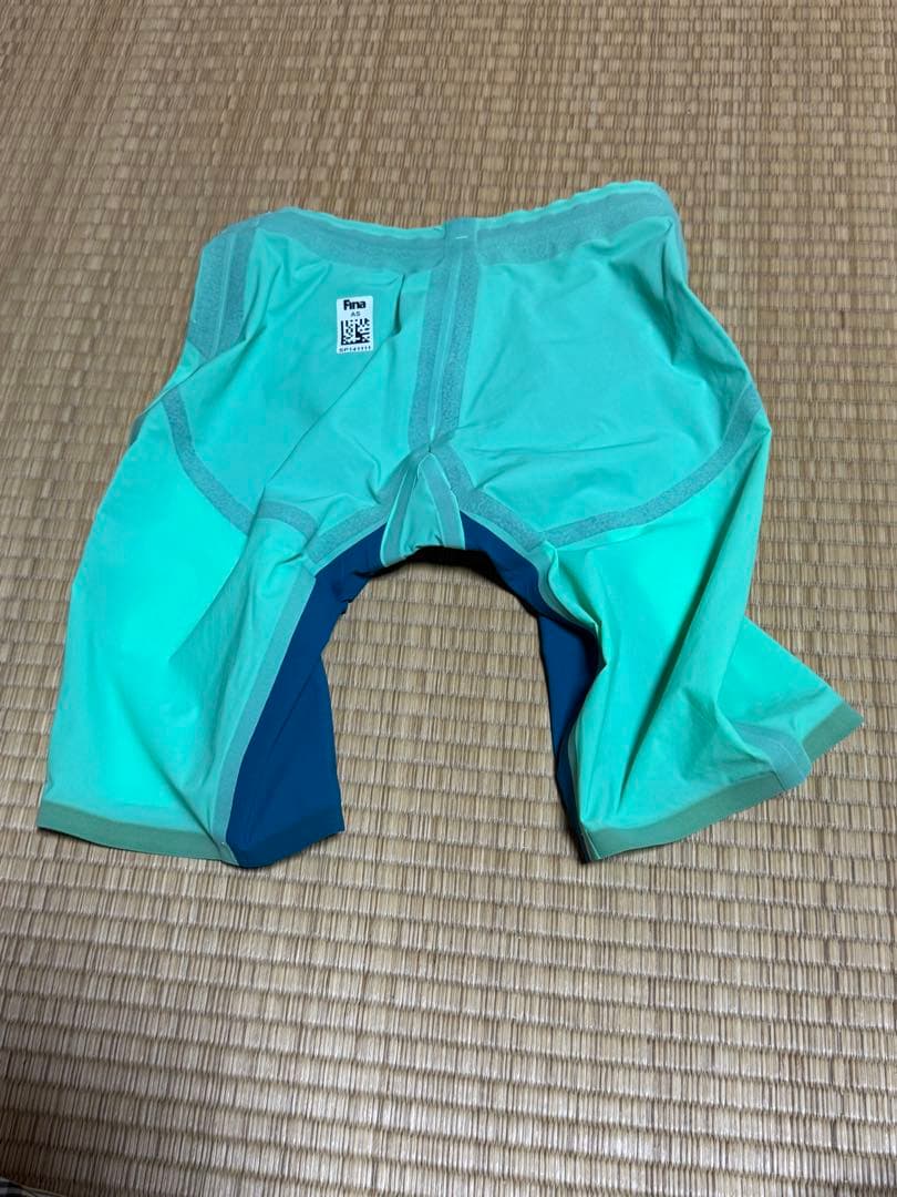 試着のみ　高速水着　競泳水着　スピード　ファストスキン　レーザーピュアヴァーラー