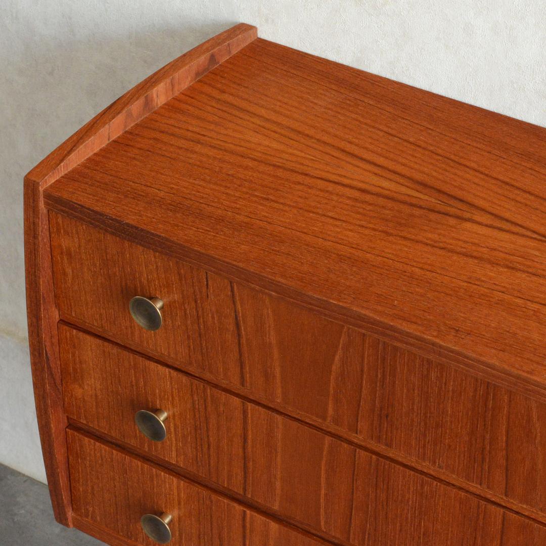 デンマーク 北欧ヴィンテージ チーク３段 スモールチェスト 北欧家具 オイル仕上