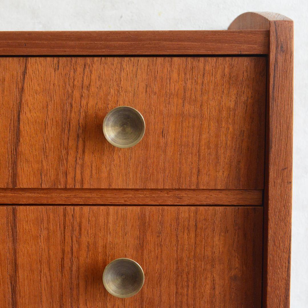 デンマーク 北欧ヴィンテージ チーク３段 スモールチェスト 北欧家具 オイル仕上