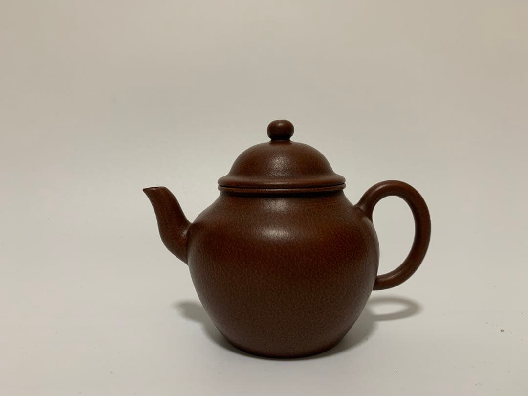 唐物 朱泥「 荊溪周榮祥製 」在銘 単孔 急須 古作 茶壺 紫砂壺 中国古玩