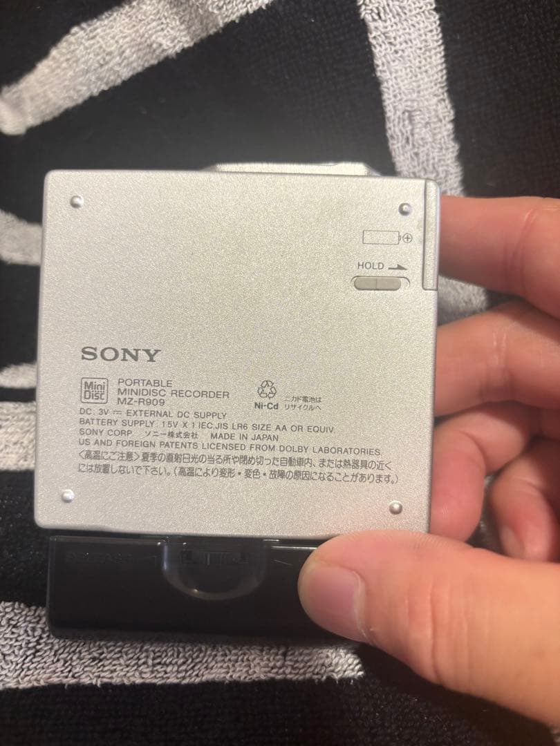 SONY ウォークマン MDプレーヤーMZ-R909