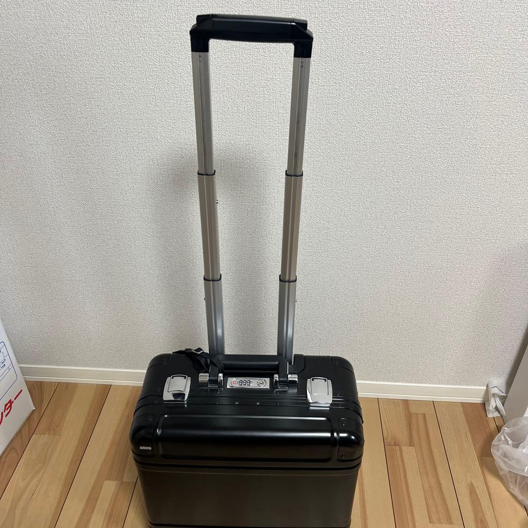 ゼロハリバートン ZERO HALLIBURTON キャリーケース 2輪