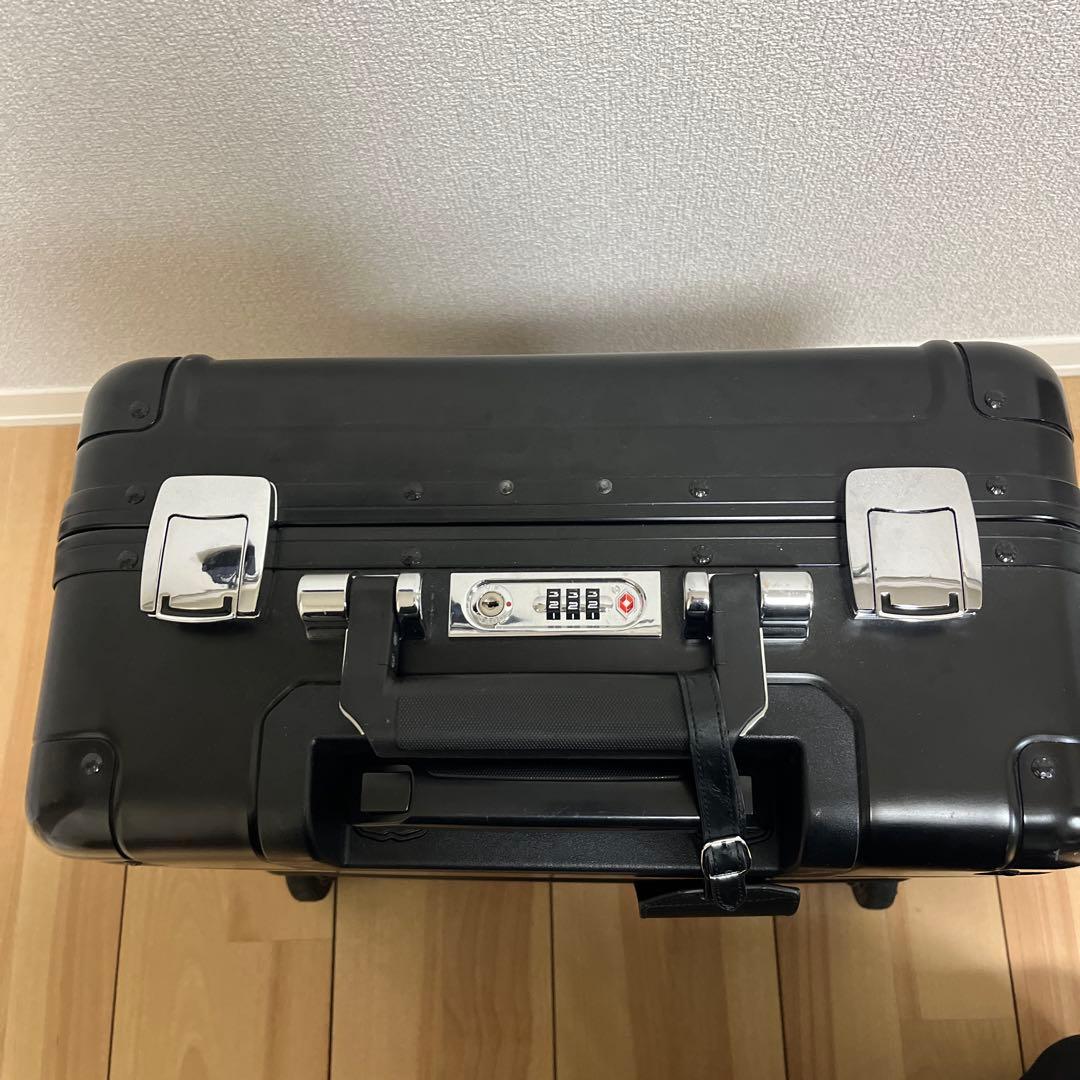 ゼロハリバートン ZERO HALLIBURTON キャリーケース 2輪