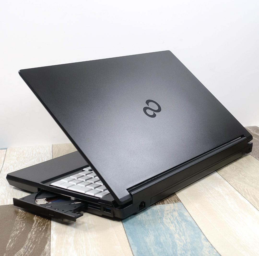 未使用に近いレベルの極美品✨第１２世代コアｉ５に超高速大容量新品ＳＳＤ１ＴＢ搭載