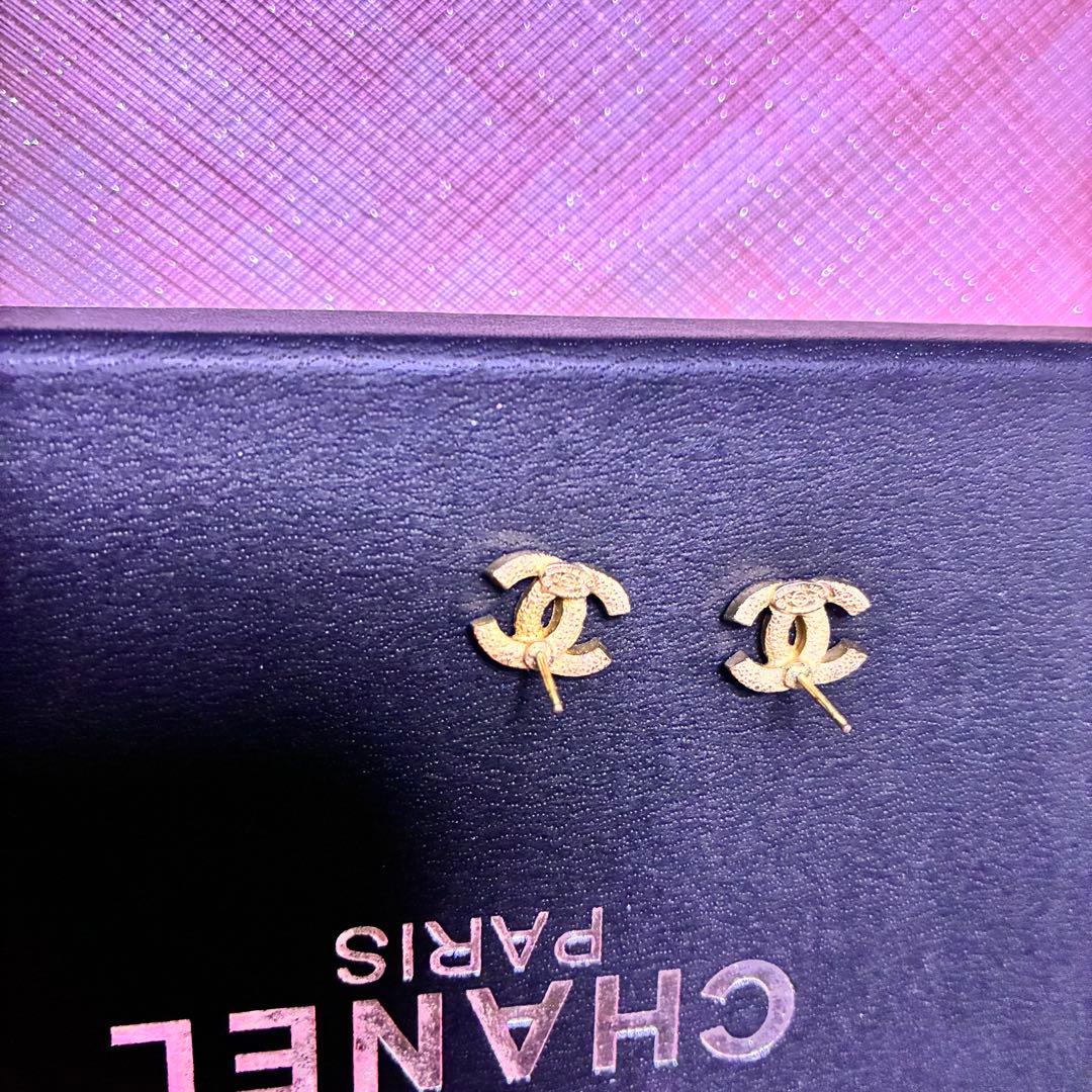 CHANEL【正規品】ゴールドピアス