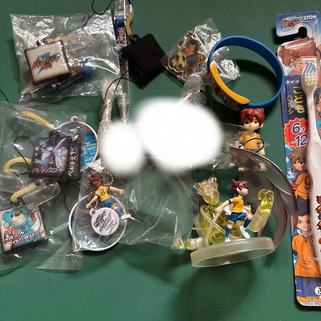 ジャンルごちゃまぜ　まとめ売り　約500点ほど　缶バッジ　鬼滅　うたプリ