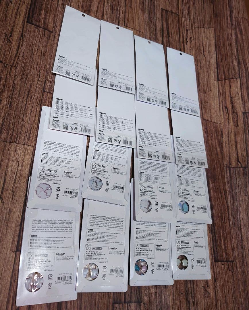 【正規品】サンリオ コンプリートセット ボンドロミニ ウォーター インストーン