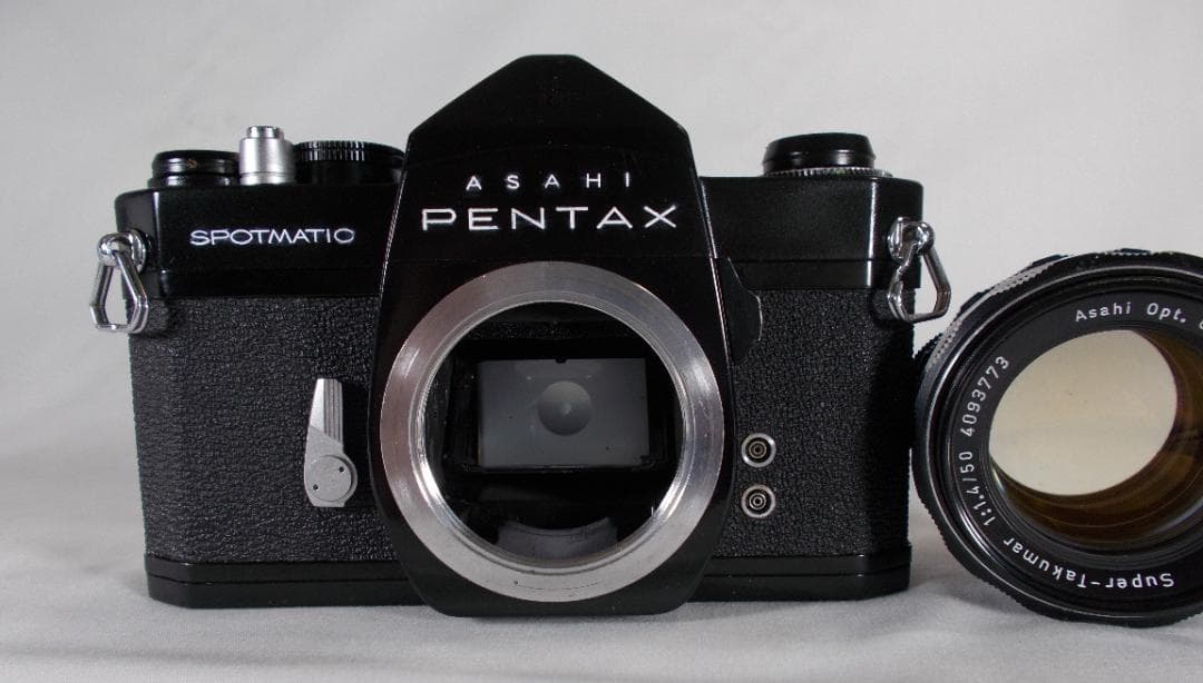 フィルムカメラ 整備済 完動品　Pentax SP　+ f/1.4　L226