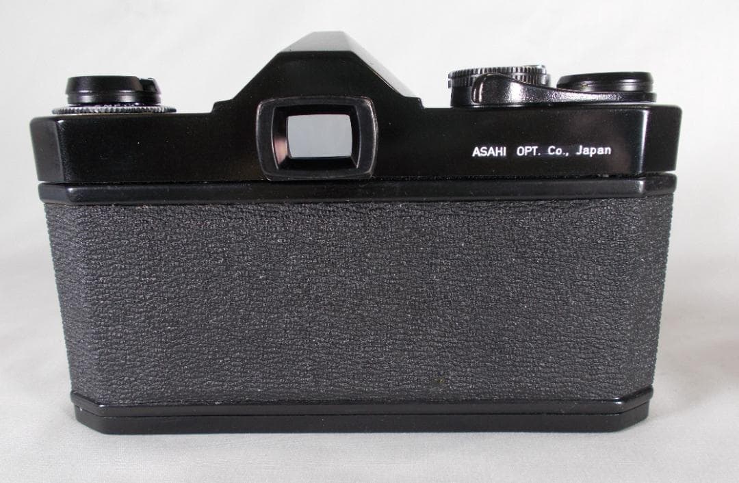 フィルムカメラ 整備済 完動品　Pentax SP　+ f/1.4　L226