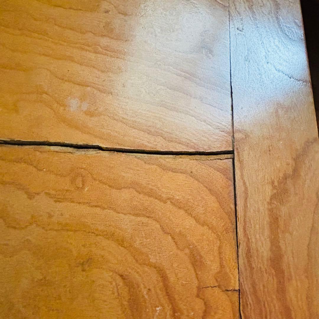 木製シンプル座卓 天板ひび割れあり