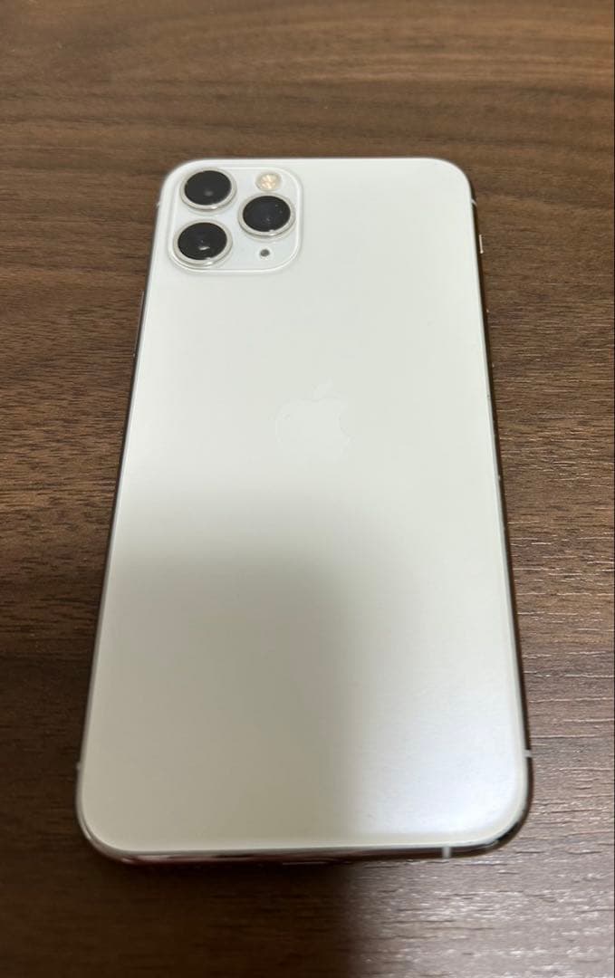 iPhone11pro(本体のみ)シルバー 256GB 最大バッテリー82%