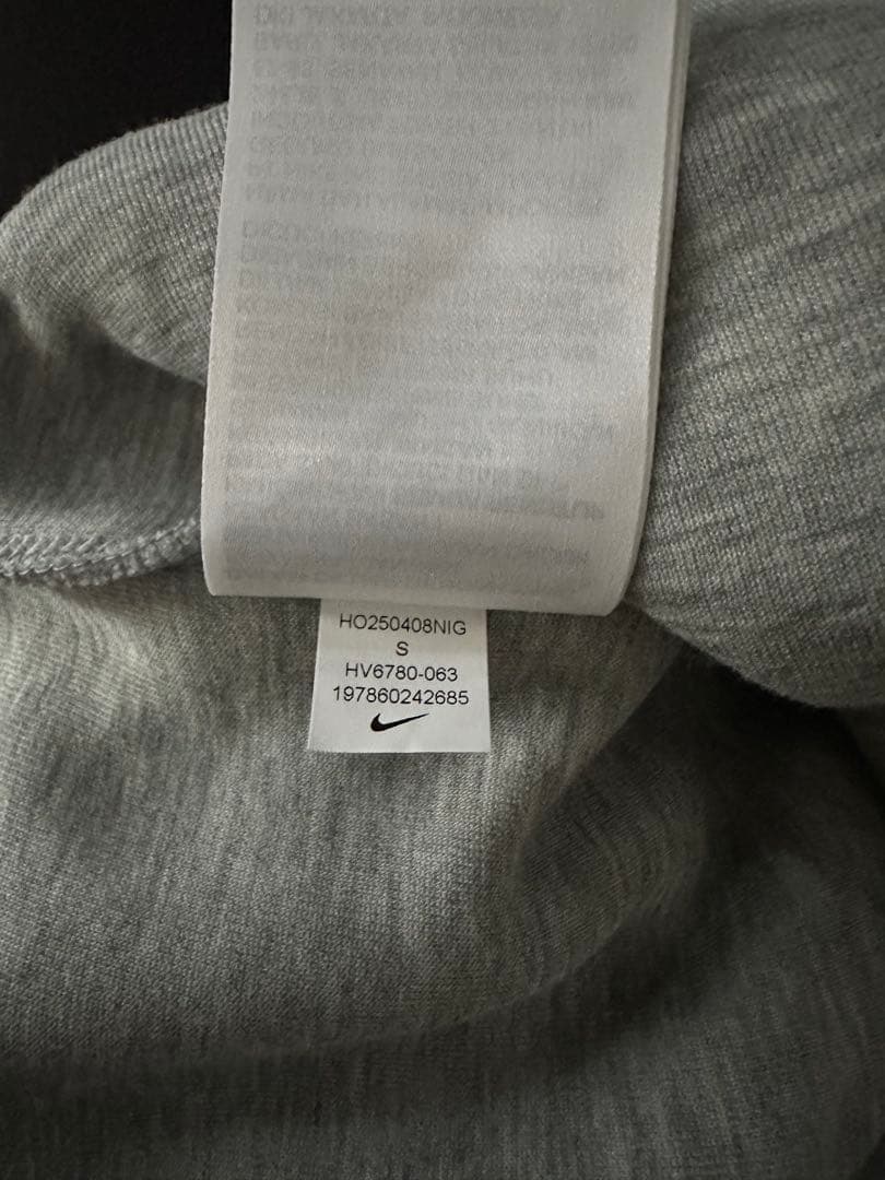 NIKE テックフリース S グレー