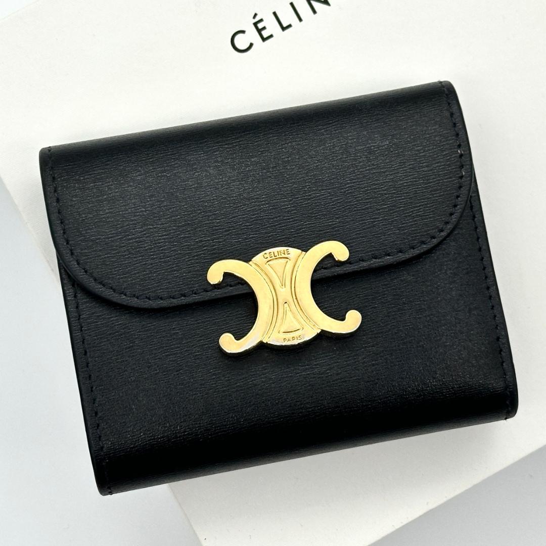 【極美品】セリーヌ　トリオンフ　スモール フラップウォレット 折財布　黒