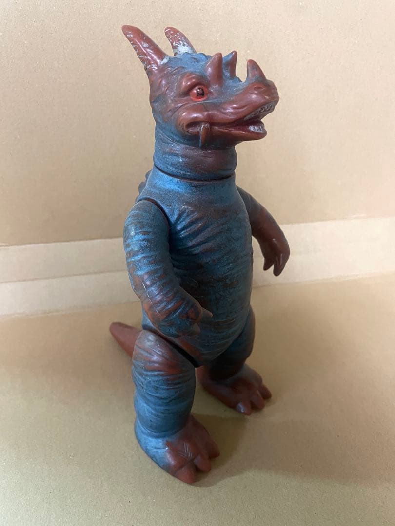 マルサン　パゴス　当時物　怪獣ソフビ　背中赤スプレー