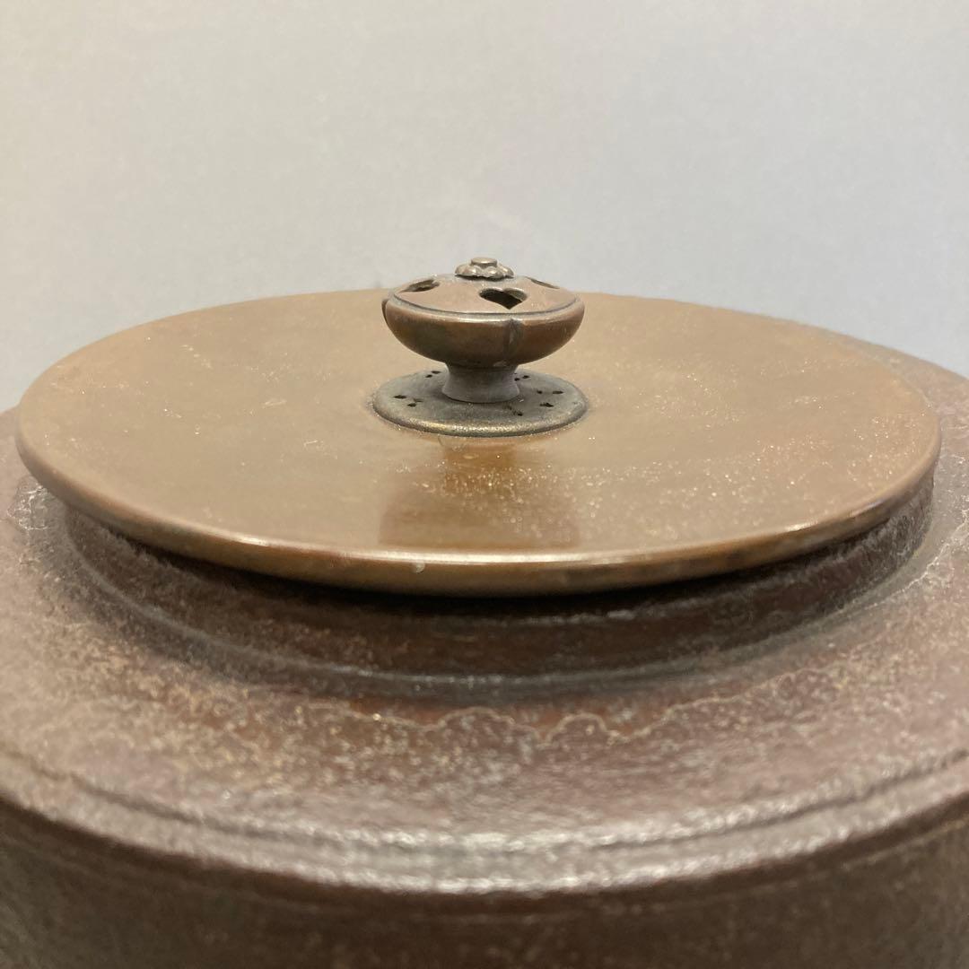 茶道具　筒形　釜(側面に扇　木や花の図柄)　姿形良　美品　共箱　S413KM2
