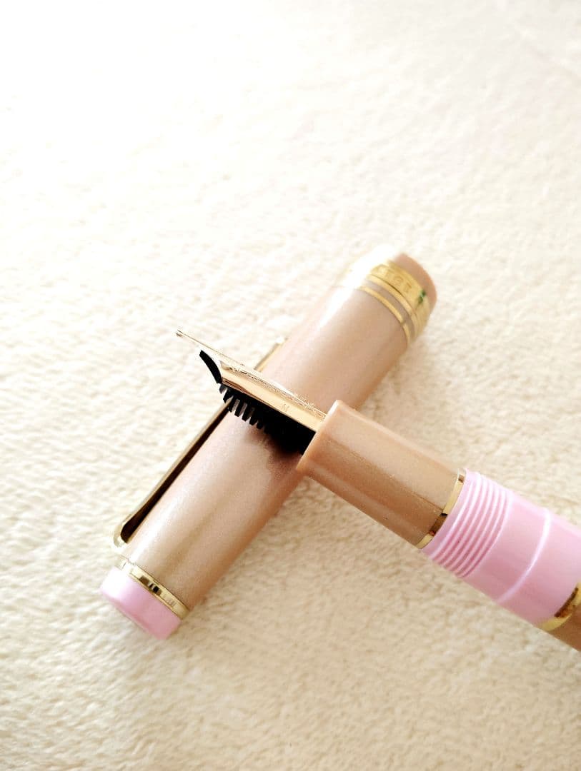 【希少】松坂屋名古屋店限定 ビコロール セーラー万年筆 ピンク プロギアスリム