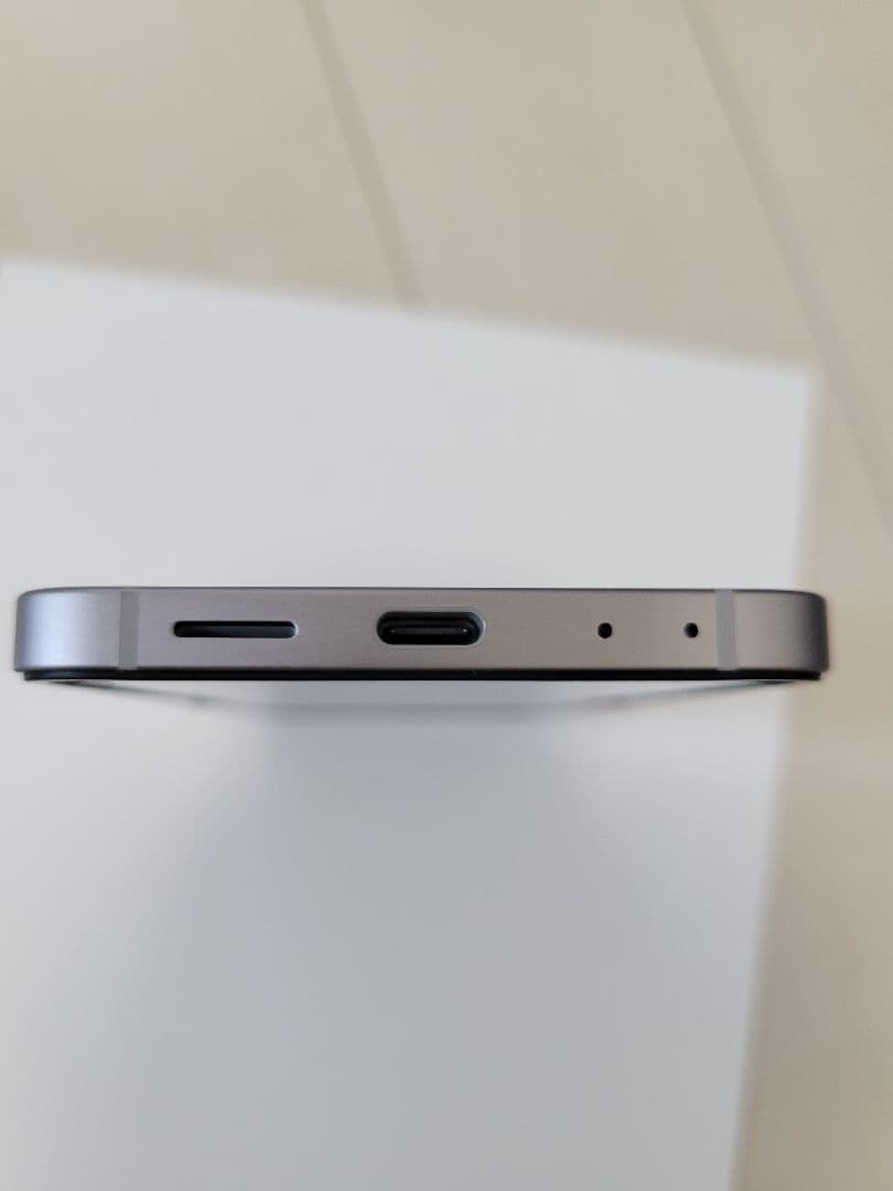 美品Samsung Galaxy Flip 6 512gb　Fit 3付き