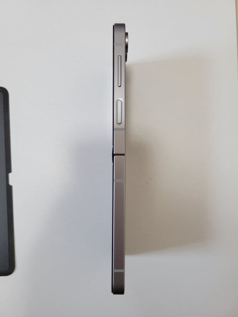 美品Samsung Galaxy Flip 6 512gb　Fit 3付き