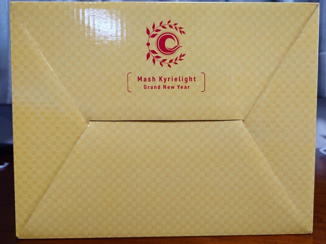 新品未開封　Fate　 グランド・ニューイヤー マシュ　フィギュア