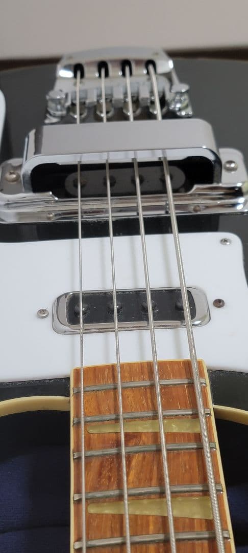 434　Rickenbacker 4003 Jetglo　1985　 USA