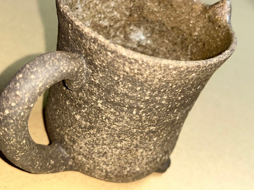 猫の陶器製 マグカップ