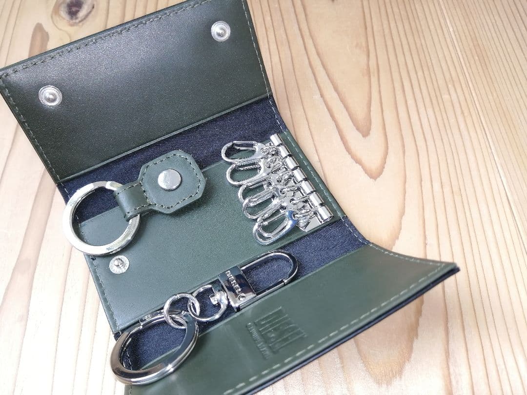 DIESEL　キーケース　X09010　ブラック/カーキ