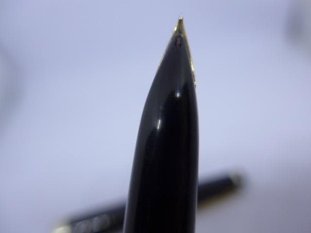 初期のパイロット　エリート　18K ペン先です