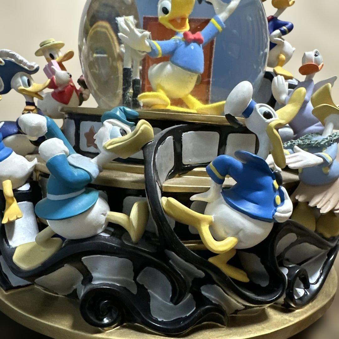 ドナルドダック スノードームフィギュア 約22cm