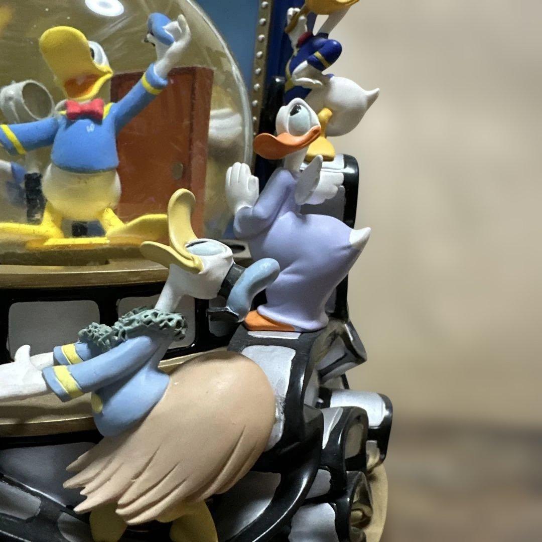 ドナルドダック スノードームフィギュア 約22cm