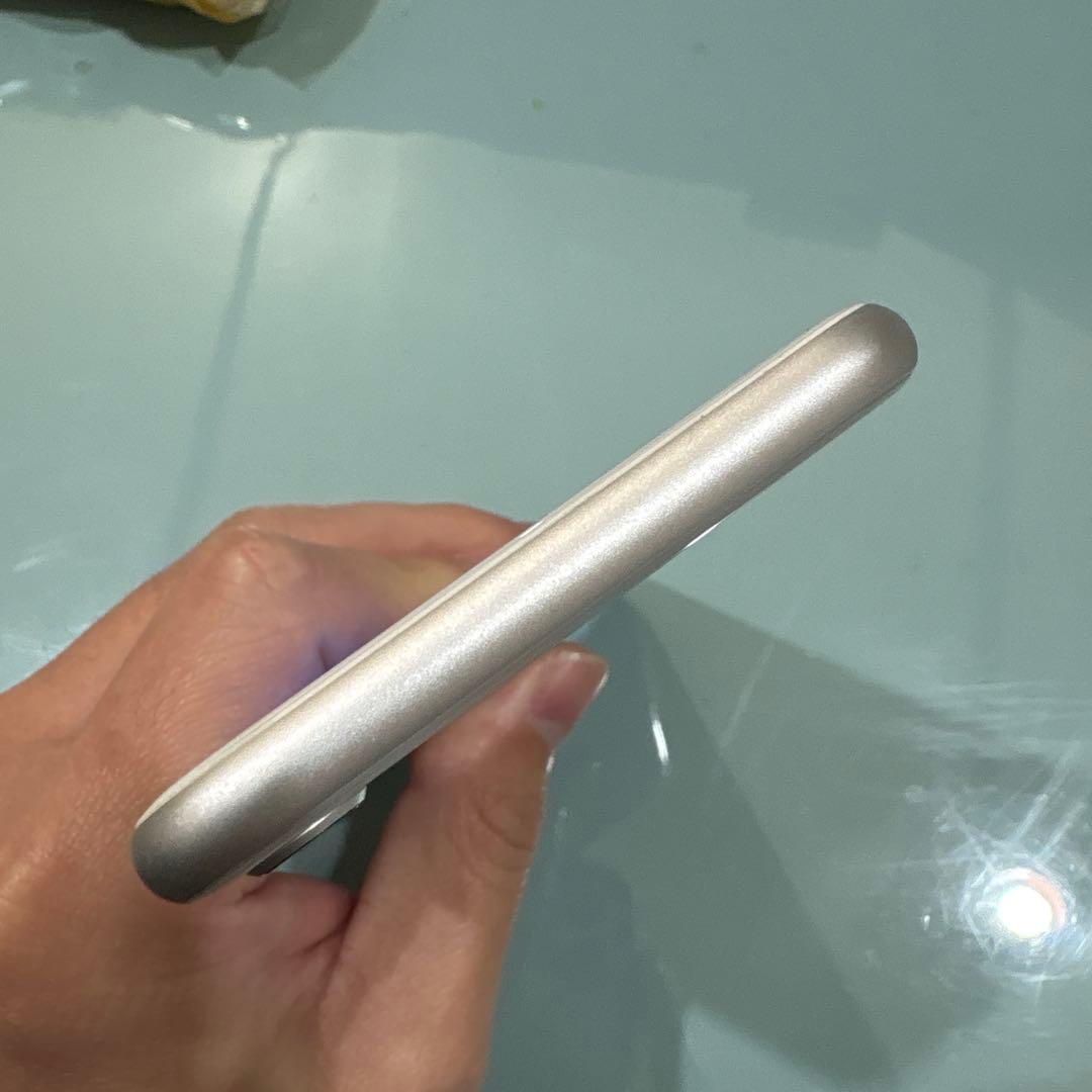 【SIMフリー】iPhone8 64GB 中古品