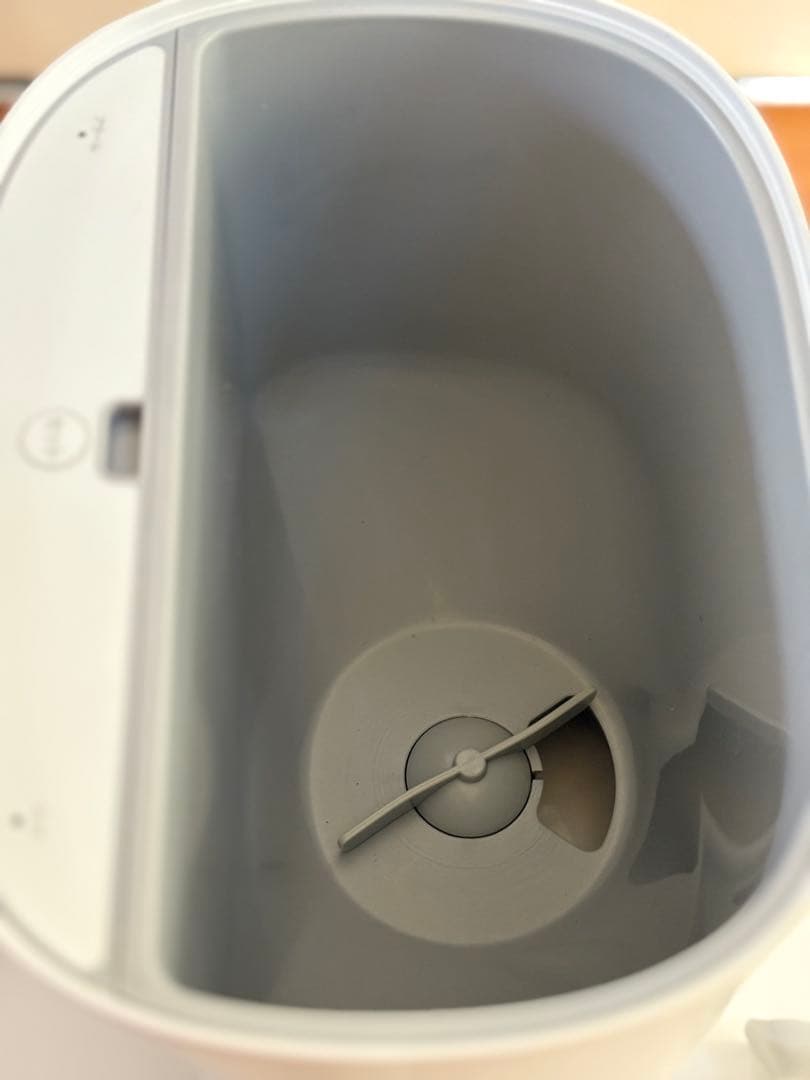 うちのこエレクトリック カリカリマシーン V2C 自動給餌器